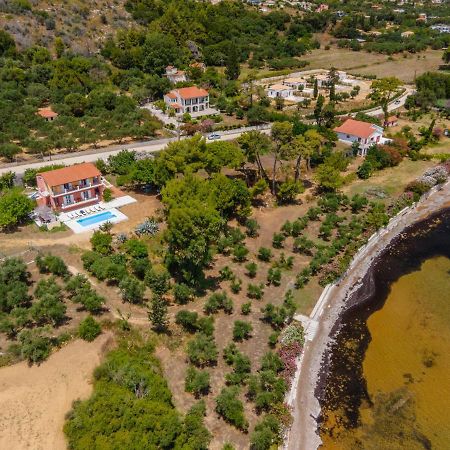 Villa Ostria Lixouri Bagian luar foto