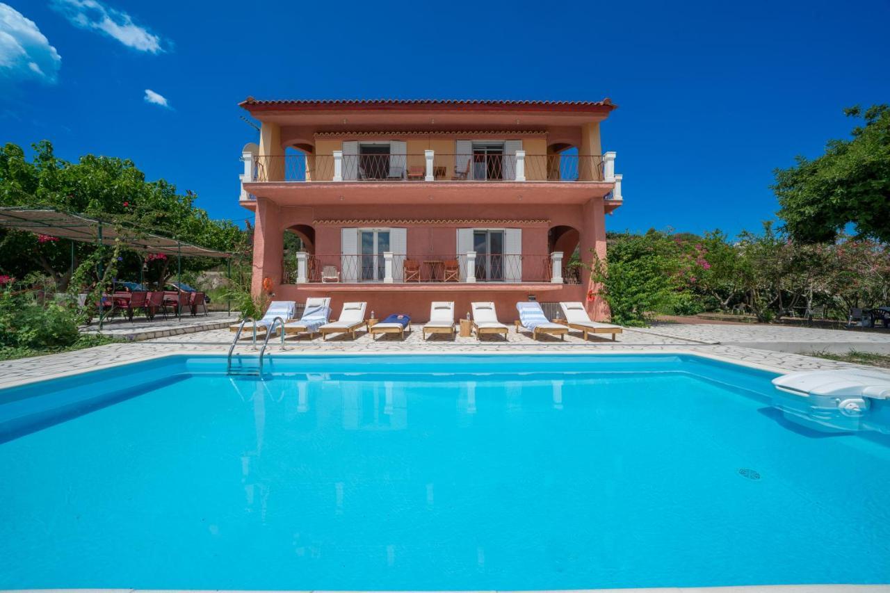 Villa Ostria Lixouri Bagian luar foto
