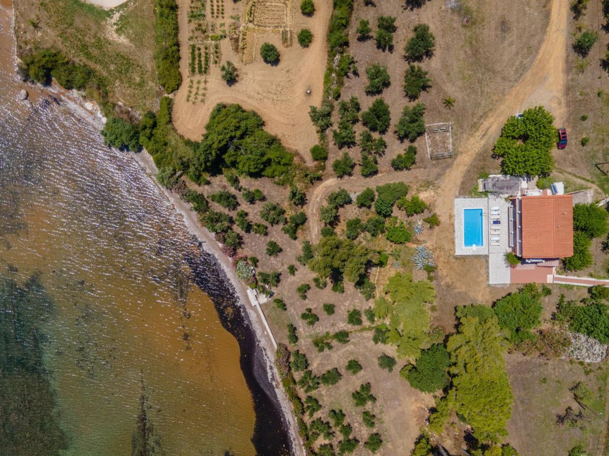 Villa Ostria Lixouri Bagian luar foto