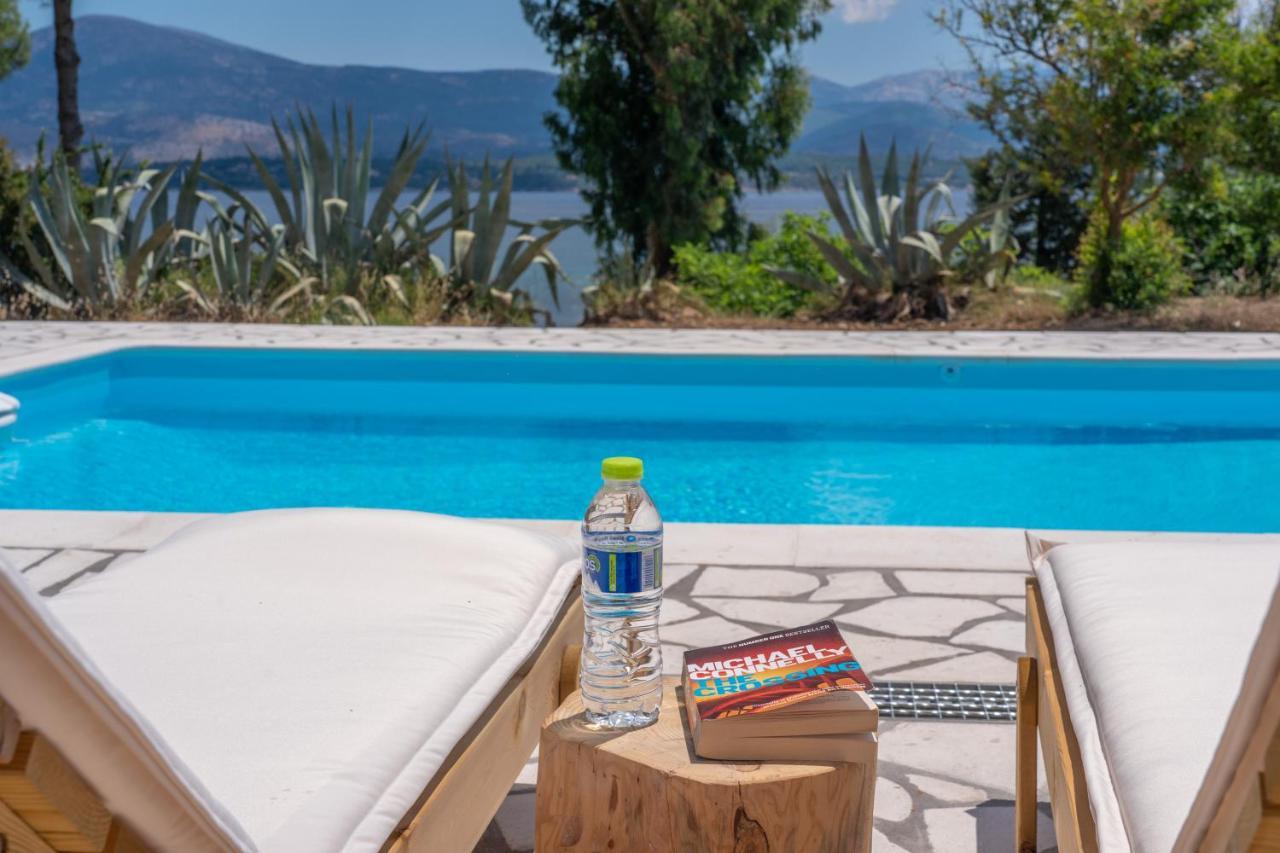 Villa Ostria Lixouri Bagian luar foto