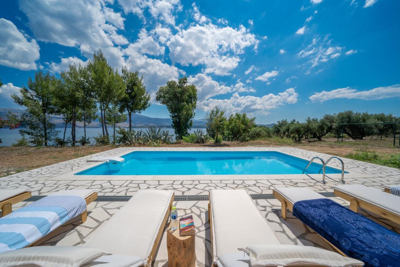 Villa Ostria Lixouri Bagian luar foto